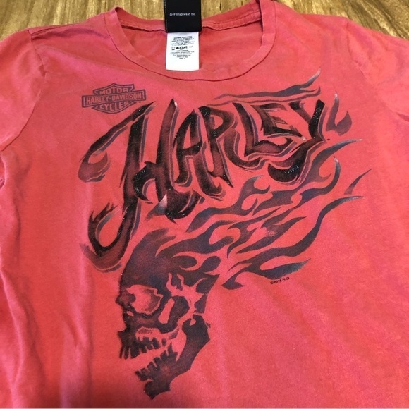 Harley Davidson Honolulu Hawaii Flaming Skull Pink Tshirt Womens Size Medium - Picture 2 of 10
